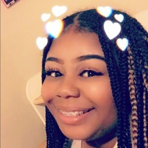 Meet your Posher, Deasha